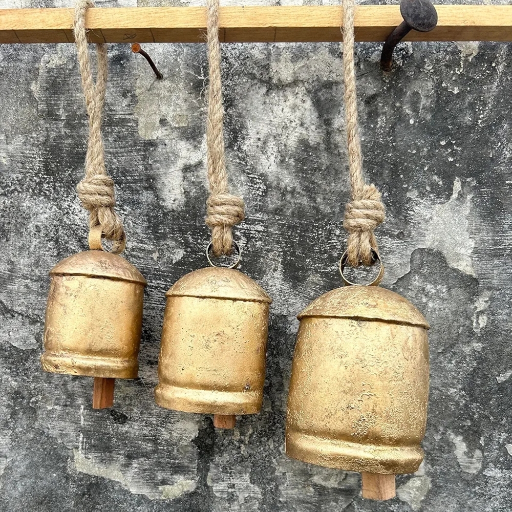 Rustic Cow Bells On Rope - Picture 5 of 6